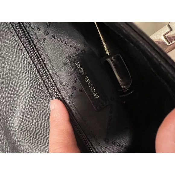 Michael Kors Purse Black - Picture 9 of 11